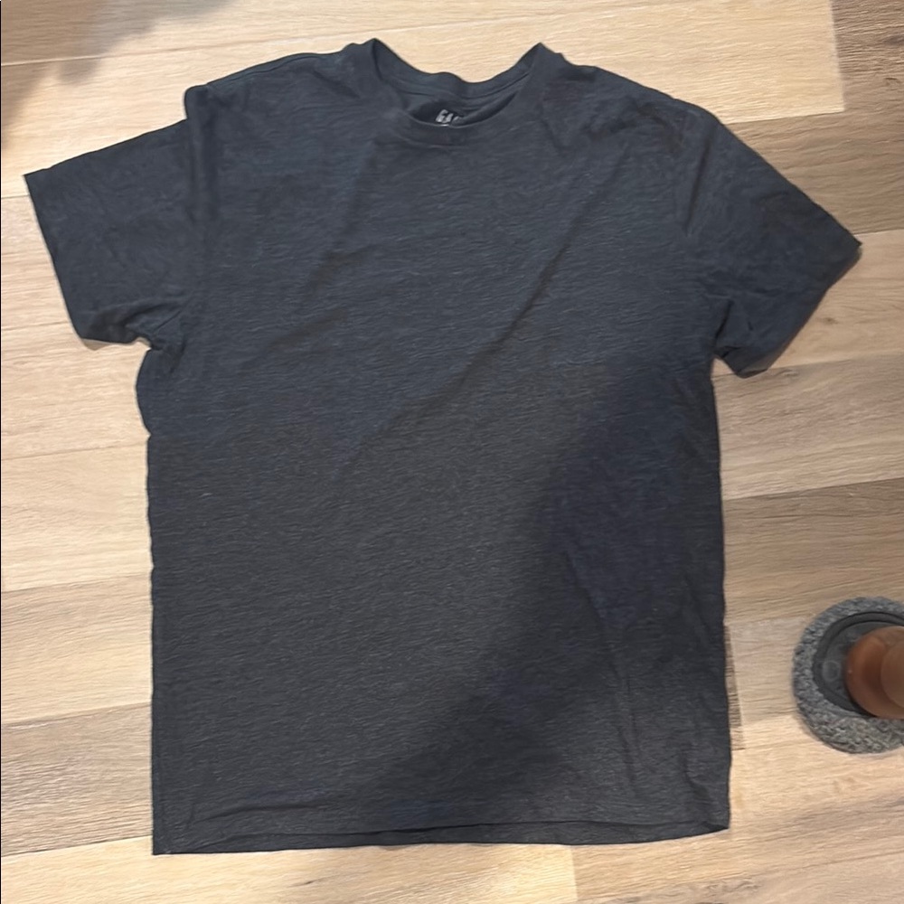 Gap Gray Tee